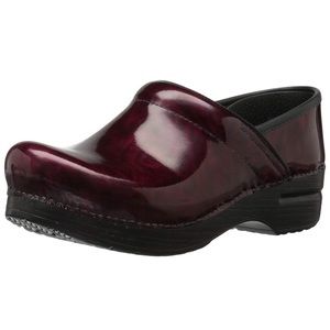 Dansko Clogs ruby red glossy 39 size 9